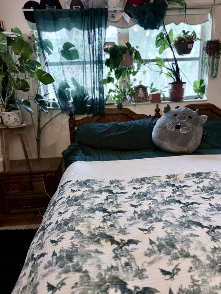 (Pre-Sale ETA: MARCH) Dragon's Lair Daydream Blanket - The Classics Collection