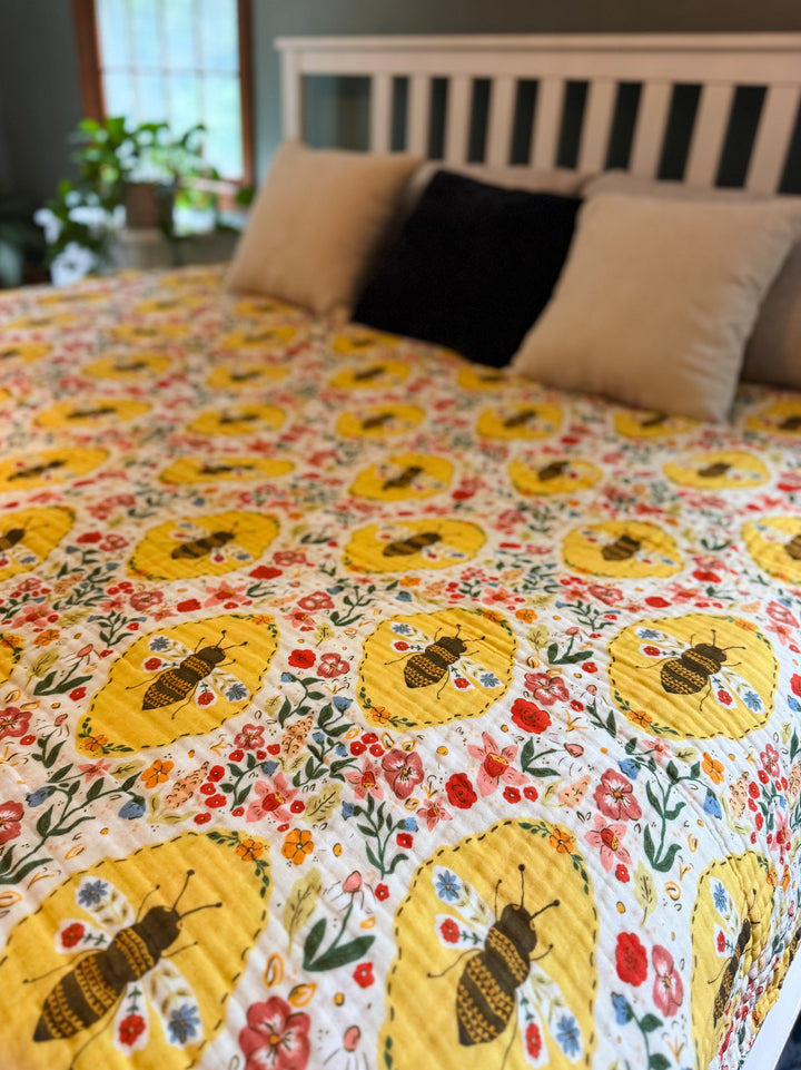 Honey Meadow Daydream Blanket - The Classics Collection | DECEMBER ETA