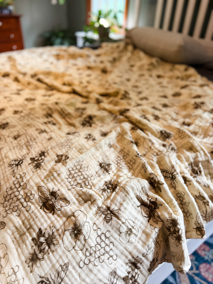 Honeycomb Daydream Blanket - Our Edit Collection | ETA DEC