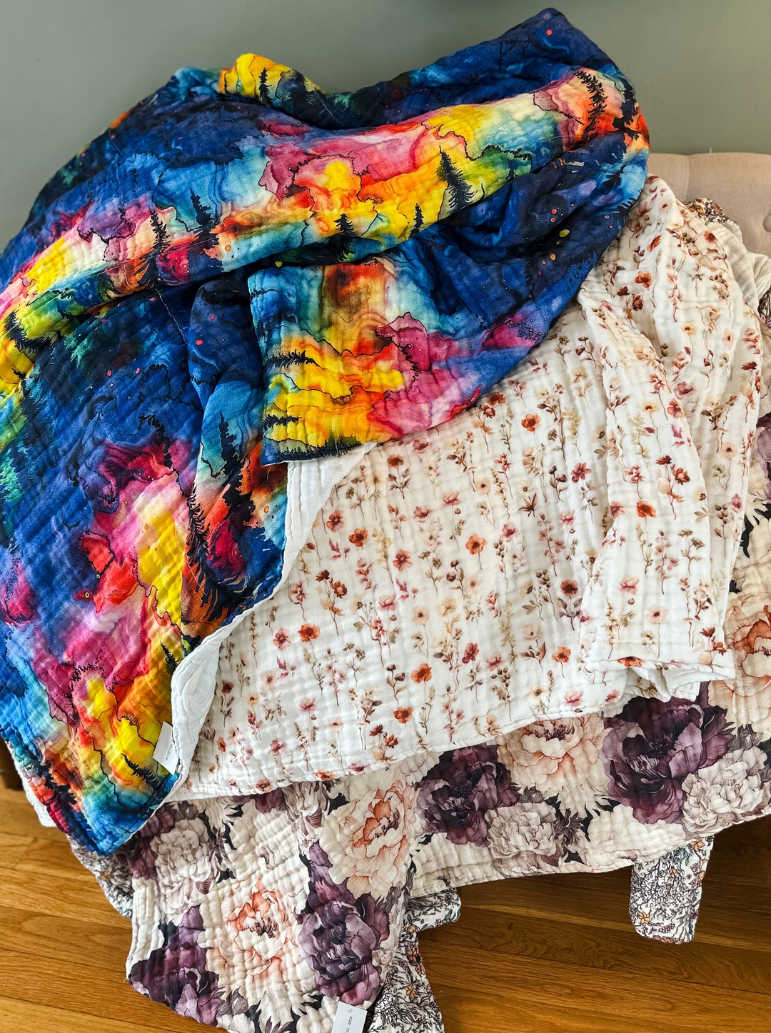 (Pre-Sale ETA: FEB) Vintage Floral Daydream Blanket - The Classics Collection