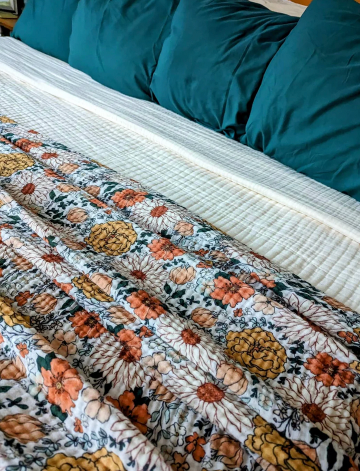 (Pre-Sale ETA: FEB) Classic Boho Floral Daydream Blanket - The Classics Collection