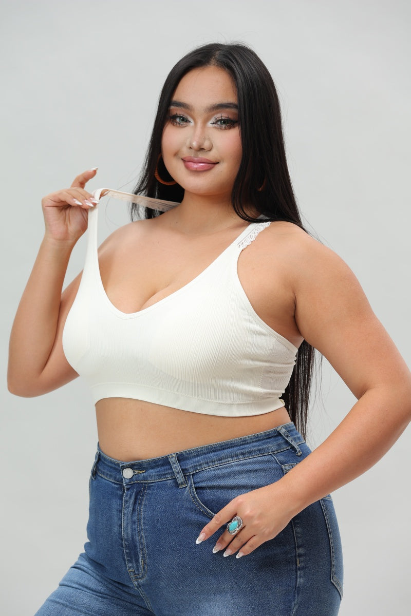 Plus Size Seamless Front Lace Racerback Bralette – Soft Stretch Fit